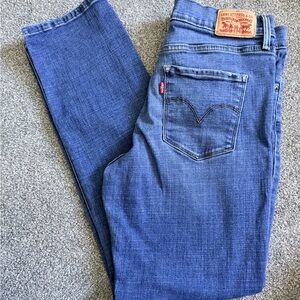 Levi's Women’s Classic Straight Blue Jeans